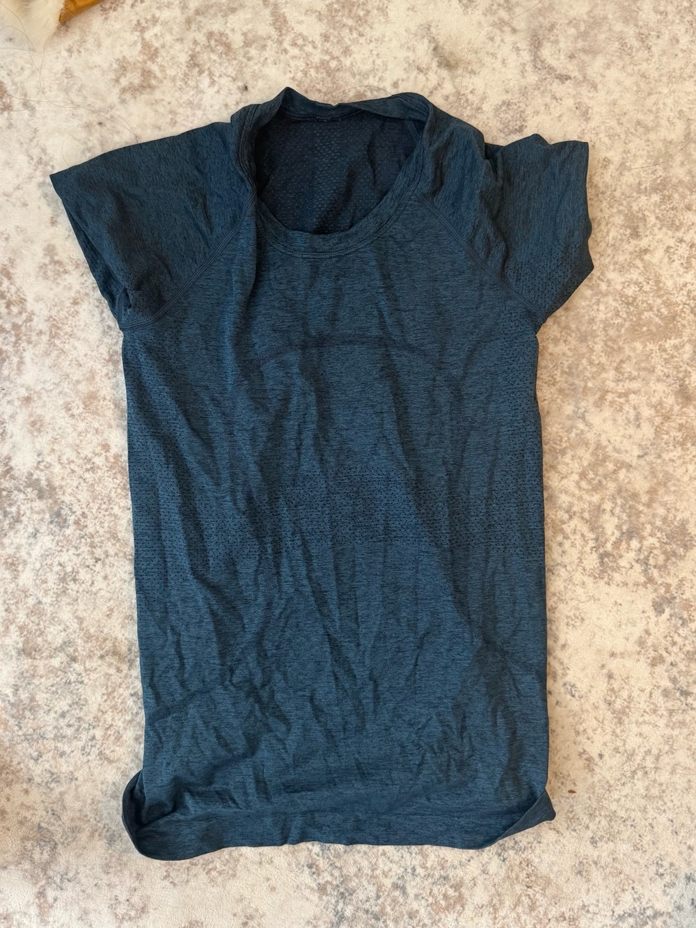Lululemon Navy Short Sleeve T-Shirt Top Size 4